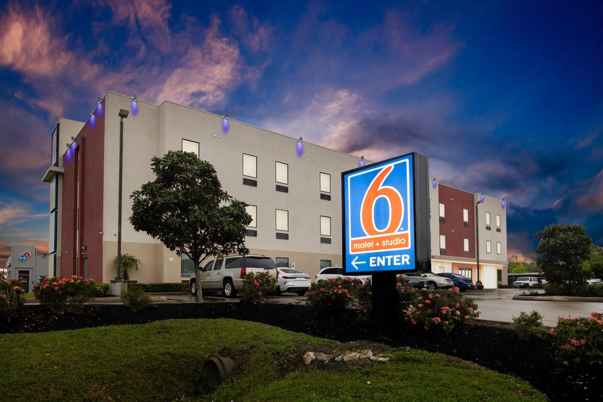 Motel 6 Texas City I-45 Eksteriør billede