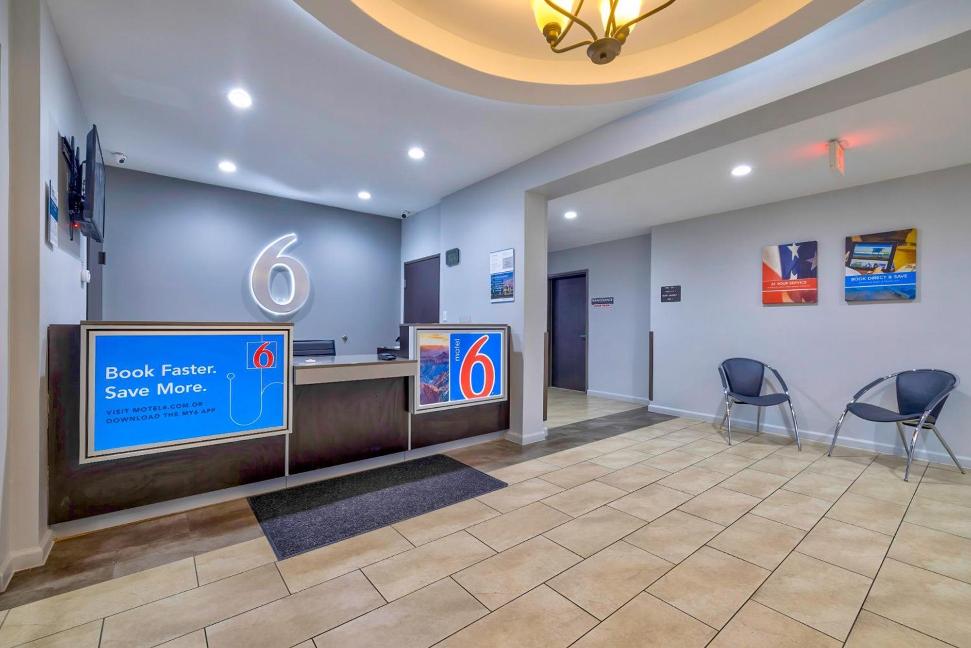 Motel 6 Texas City I-45 Eksteriør billede