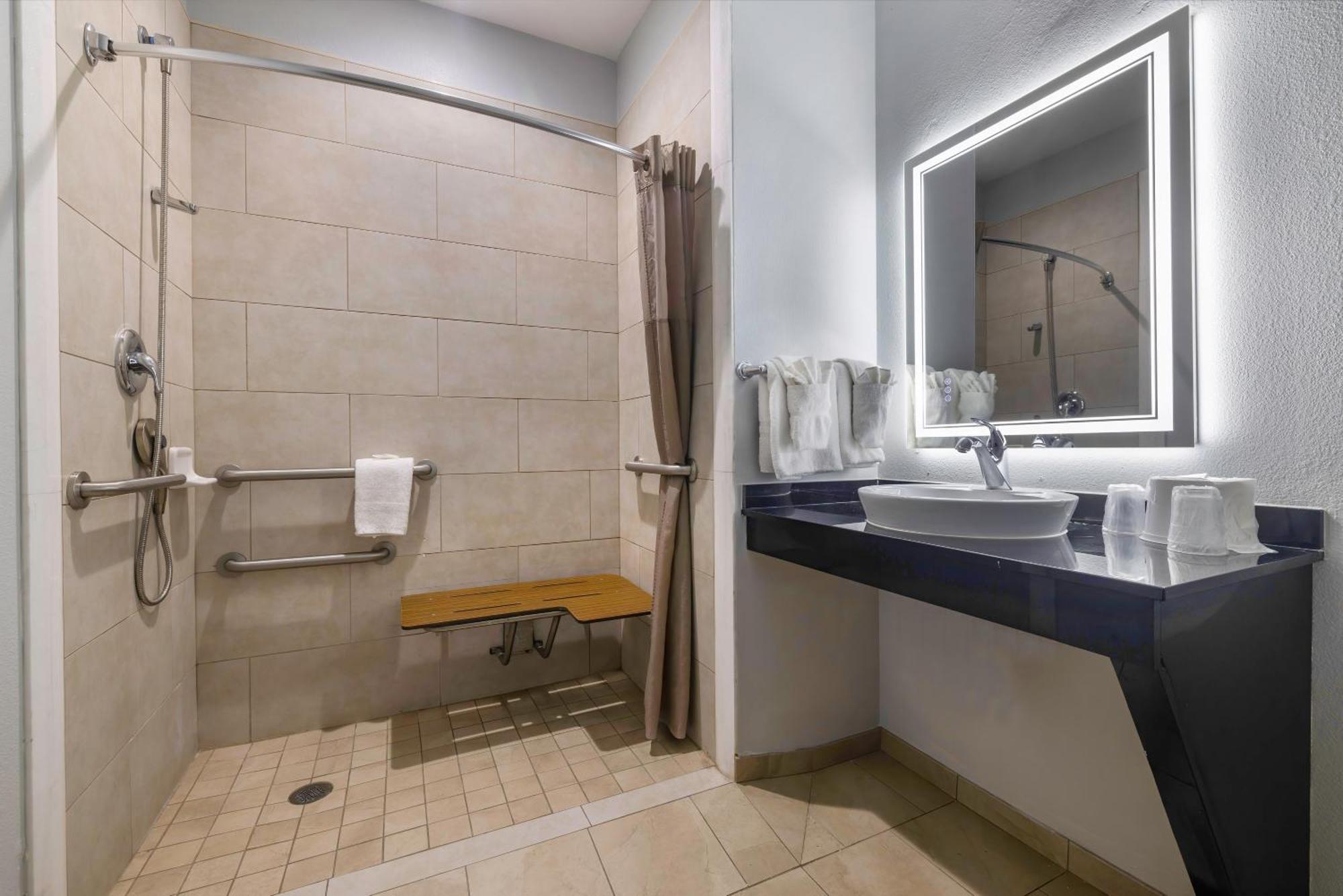 Motel 6 Texas City I-45 Eksteriør billede